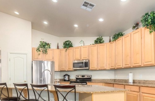 Surprise Farms House | Relax in AZ