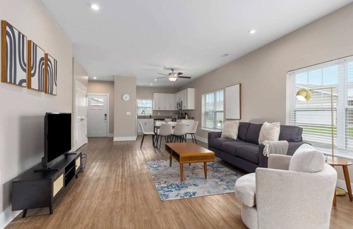 Grandville Condo | Relax in Comfort! 2BR Condo Close to Grand Rapids
