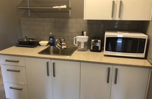 Regional District of Nanaimo House | Relax in hot tub after walk in ocean side park