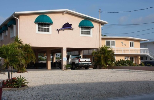 Tavernier House | Relax in Islamorada-Canal Front 3 Bedroom /2 Bath Home