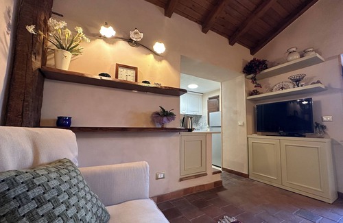 Aci Sant'Antonio Villa | Relax in this house with garden, pool, conveniently located