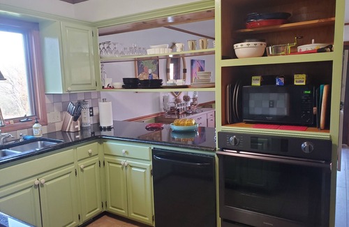 Lewisburg Cottage | Relax in nature at this peaceful 35 acre hilltop country estate.