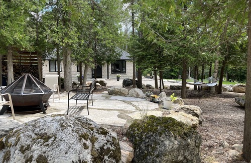 Meaford House | Relax in Nature in this 2 Bedroom home on a large lot.