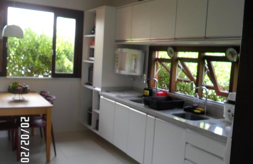 Centro House | RELAX IN PARADISE - 4 BEDROOMS, POOL AND COMFORT. 03 minutes from the beach.