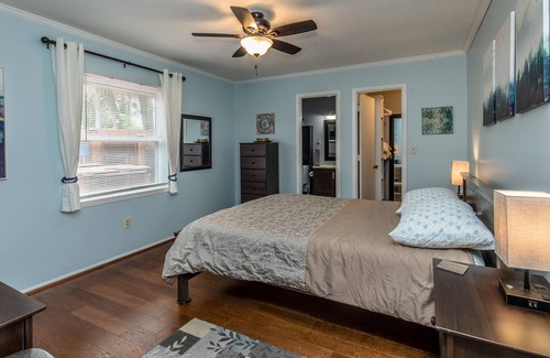 Sebastian Highlands House | 🍹🌞 Relax In Paradise! Fenced, Wi-Fi, TV, Near Beaches, Boat Parking!