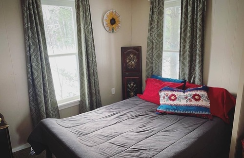Irons Cottage | Relax in Rural NW Michigan