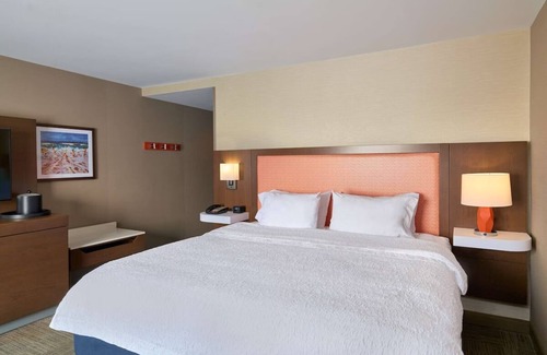 Smithfield Hotel | Relax in Smithfield: Cozy Suites with Modern Amenities & Free Parking