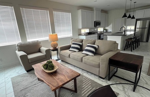 Sienna Plantation House | Relax in Style at Our Missouri City Getaway