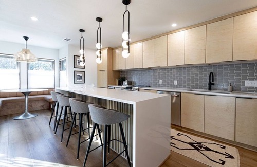 Austin House | Relax in Style at Skyhurst: Hot Tub, Fire Pit, Game Room & Lake Access Nearby