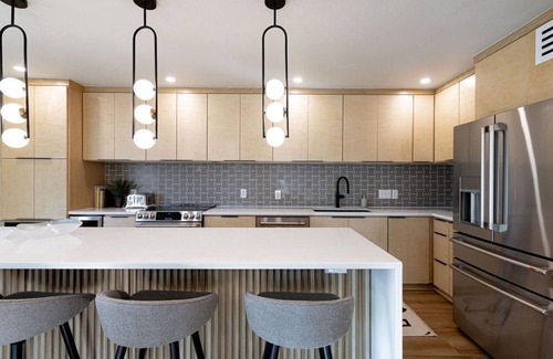 Austin House | Relax in Style at Skyhurst: Hot Tub, Fire Pit, Game Room & Lake Access Nearby