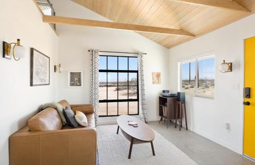 Landers House | Relax in Style at The Green Jackrabbit - Hot Tub, Record Player home