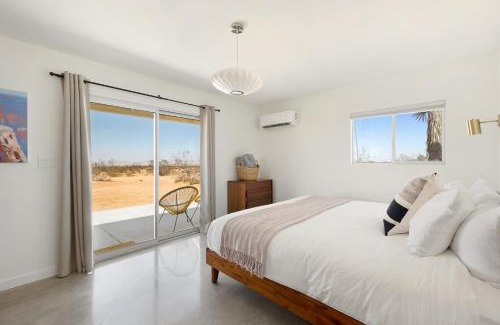 Landers House | Relax in Style at The Green Jackrabbit - Hot Tub, Record Player home
