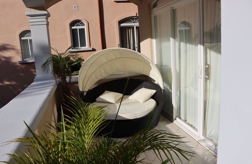 Herradura Condo | Relax in Stylish Beach Condo in Los Sueños!
