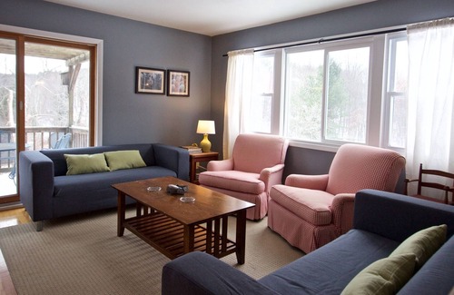 Chatham House | Relax in the Country - Peace, quiet and family friendly