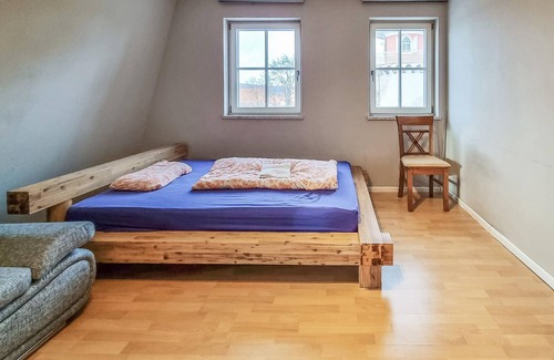 Sangerhausen Apartment | Relax in the southern Harz in this comfortable and spacious vacation apartment.
