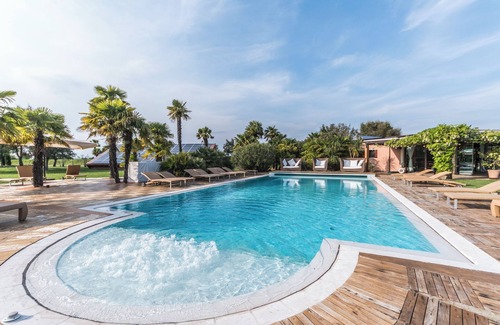 Roncade Villa | Relax in this oasis This villa for exclusive use