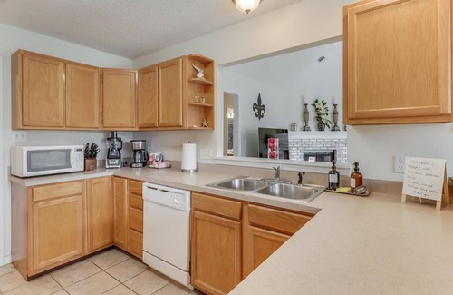 Ocean Springs House | Relax in Your Private Paradise