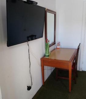 Collingwood Hotel | Relax Inn-Collingwood