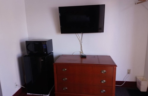 Collingwood Hotel | Relax Inn Collingwood