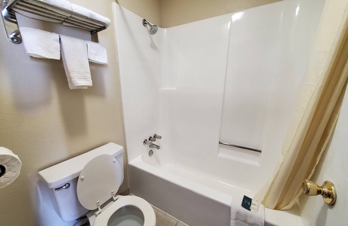 Henryetta Hotel | Relax Inn Henryetta