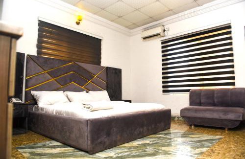 Owerrinta Hotel | Relax Inn International Hotel