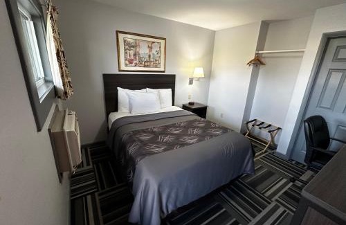 Saginaw Hotel | Relax Inn - Saginaw