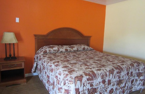 Tyler Hotel | Relax Inn Tyler