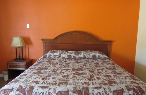 Tyler Hotel | Relax Inn Tyler