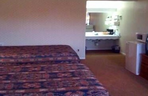 Lewisburg Hotel | Relax Inn