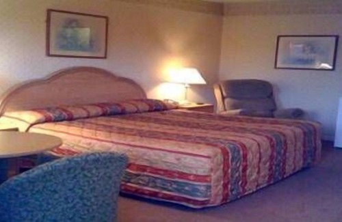 Lewisburg Hotel | Relax Inn