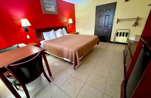 McRae Hotel | Relax Inn