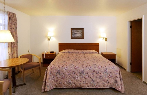New Castle Hotel | Relax Inn