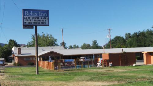 Yreka Hotel | Relax Inn Yreka