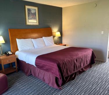 Yreka Hotel | Relax Inn Yreka