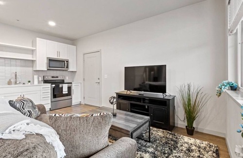 Dupont Apartment | Relax Near Denver Airport