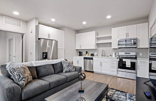 Dupont Apartment | Relax Near Denver Airport
