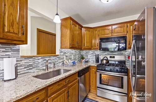 Manteno House | Relax near Olivet Nazarene University 12 min drive