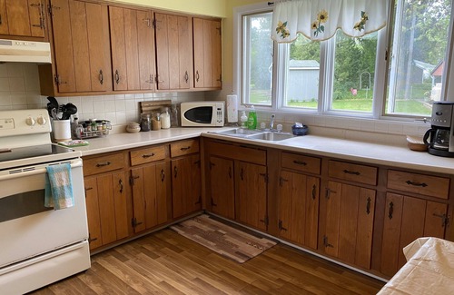 Town of Richmond Cottage | Relax on the Beautiful Shores of Honeoye Lake