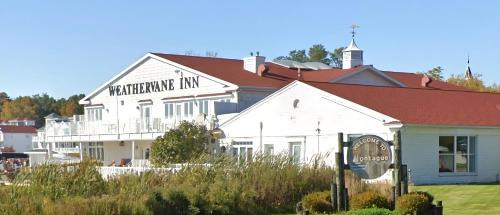 Montague Apartment | Relax on White Lake at Peninsula Point