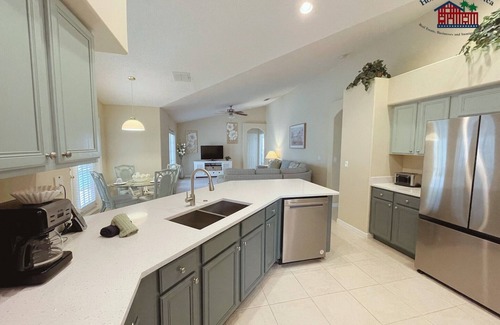 Orange Tree House | Relax & Play 4-Bed Villa with Pool and Game Room – Minutes to Disney