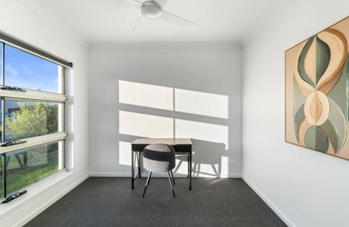 Victoria Point House | Relax Ready 4BR Near Bayside and Shops Workspace