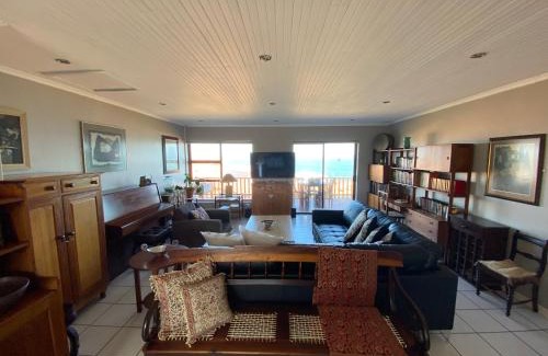 Boggoms Bay Apartment | Relax & Recharge