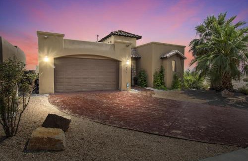 Las Cruces House | Relax & Rejuvenate- Pool, Sauna & Gym home