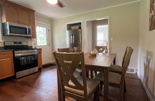 Nazareth House | Relax & Reset in Nature on 5 Acres Just Minutes from Downtown Bardstown