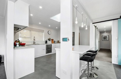Richmond Heights House | Relax @ Richmond Heights