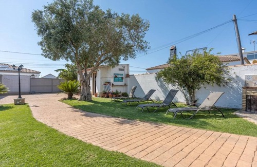 Los Franceses-la Vega Ski Chalet | Relax under the Andalusian sun and live the experience in the south of Spain.