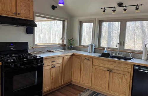 Fort Hill Cottage | Relax & unplug-Private setting-5 Star Reviews-near Fallingwater, Ohiopyle & GAP