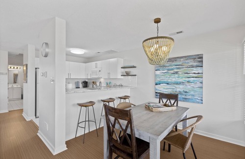 Topsail Beach House | Relax, unwind and have a great time at Two Beaches.