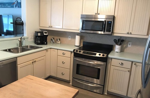 Holmes Beach House | Relax & Unwind at Bryant’s Beach Bungalow!