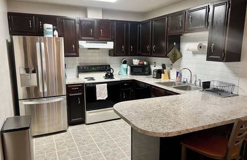 Taku - Campbell Apartment | Relax & Unwind at Urban Hideaway